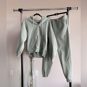 TNA Aritizia sweatsuit. Barely worn